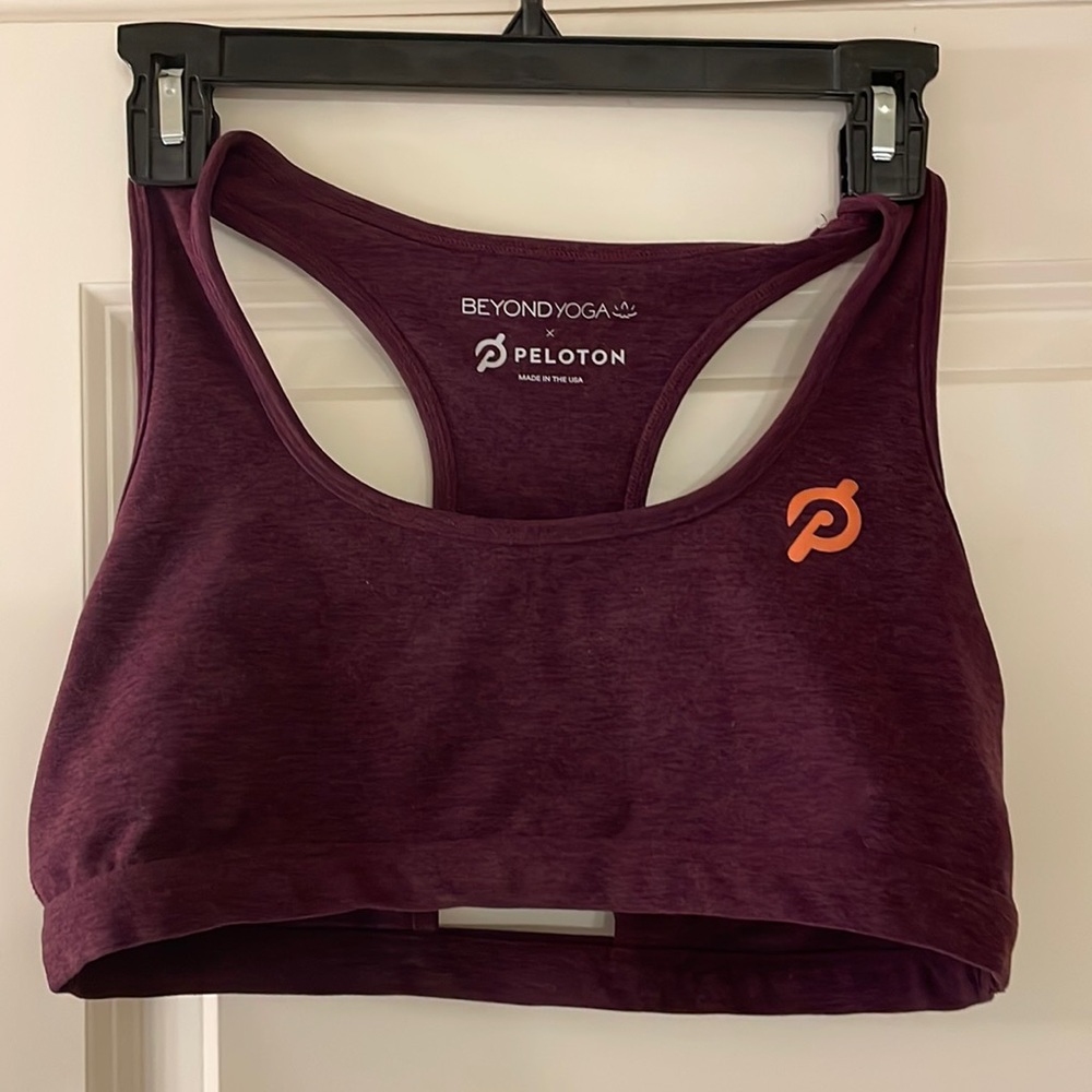 Beyond Yoga Peloton sports bra maroon size large
